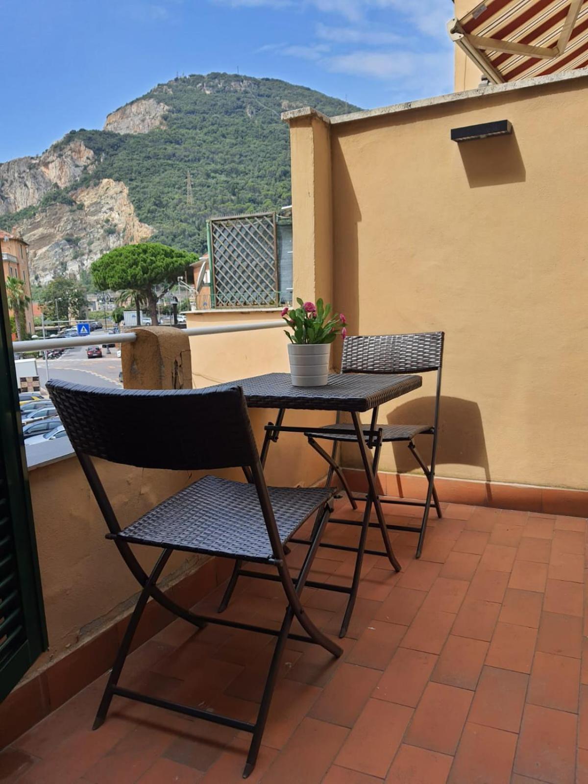 Casa Pepita Apartment Finale Ligure Exterior photo